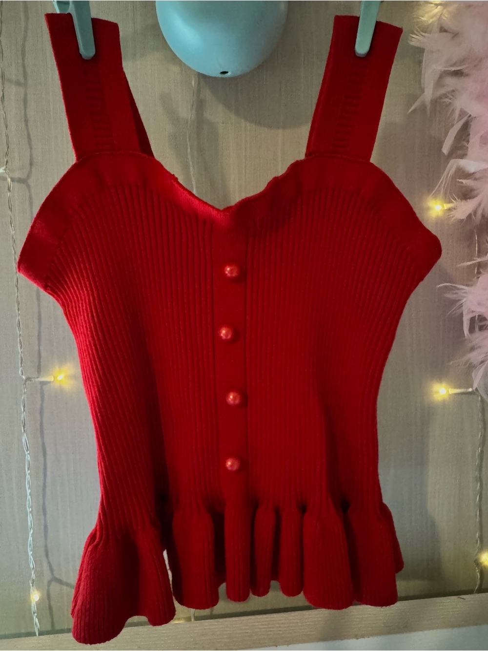 NWT Style | Crimson Red Ribbed Peplum Tank – Sculpted Sweetheart Neckline